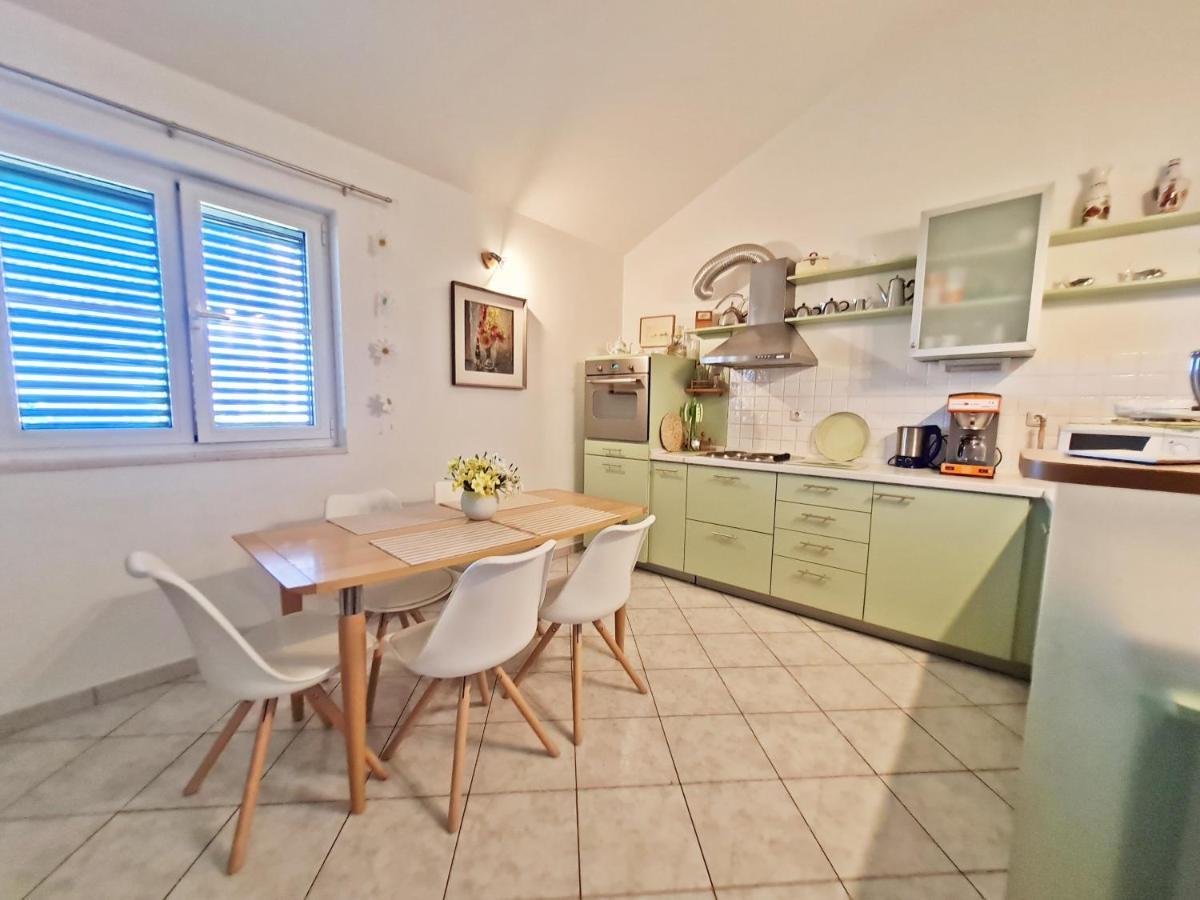 Apartment Ivana Borak Omis Luaran gambar